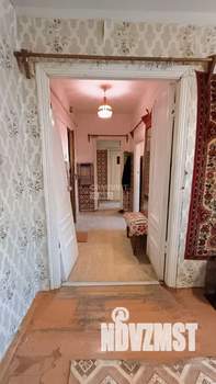 2-к квартира, вторичка, 52м2, 1/4 этаж