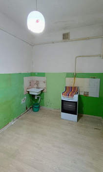 2-к квартира, вторичка, 52м2, 1/4 этаж