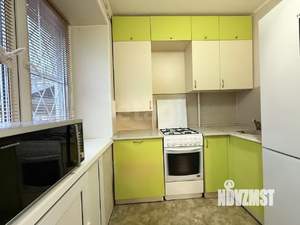 2-к квартира, вторичка, 45м2, 1/5 этаж