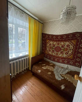 3-к квартира, вторичка, 42м2, 1/5 этаж