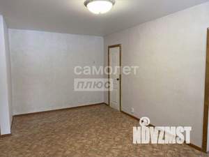 2-к квартира, вторичка, 43м2, 1/4 этаж